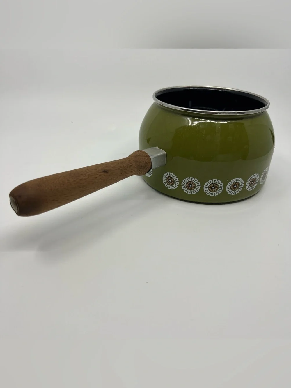 Vintage avocado green fondue pit enamelware saucepan pot wooden handle metal lid